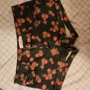 2.1 Denim Floral Print Cuffed Shorts Size 26